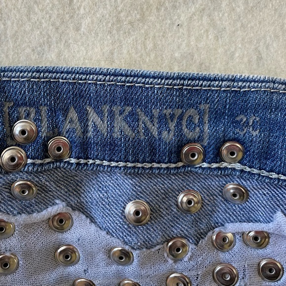 Blank NYC studded distressed shorts with neon details size 30 - Picture 14 of 15